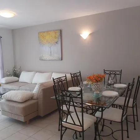 Apartment Seaview With Pool - Yellow