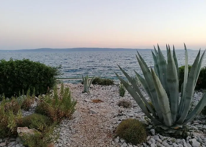 Seaview With Pool - Yellow Trogir
